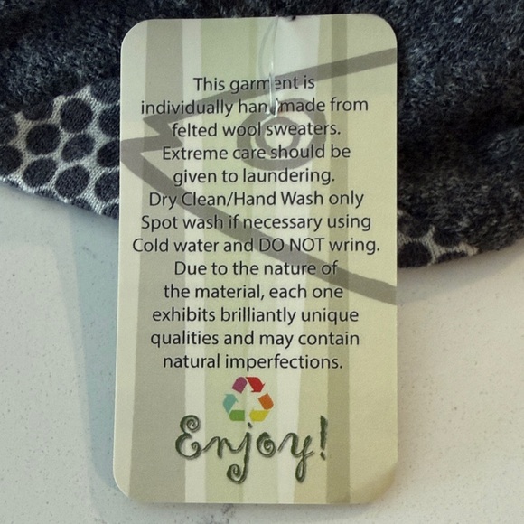 Gray and Red Heart Beanie - Picture 4 of 5